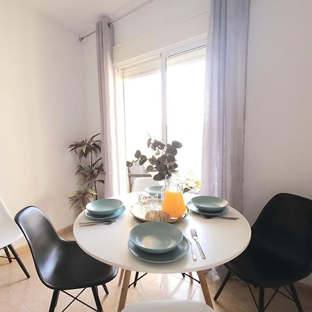 Apartamento Con Piscina, Parque Las Naciones, 또레비에하 외부 사진