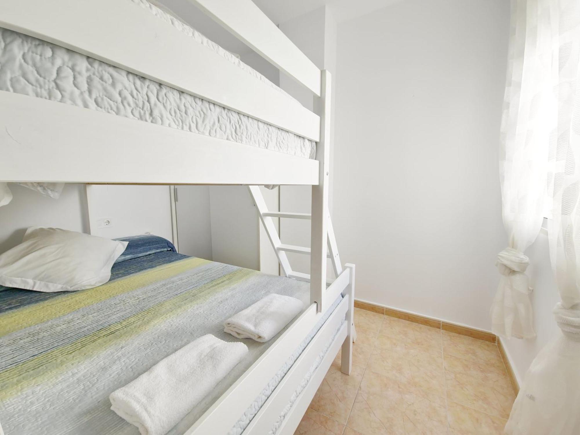 Apartamento Con Piscina, Parque Las Naciones, 또레비에하 외부 사진