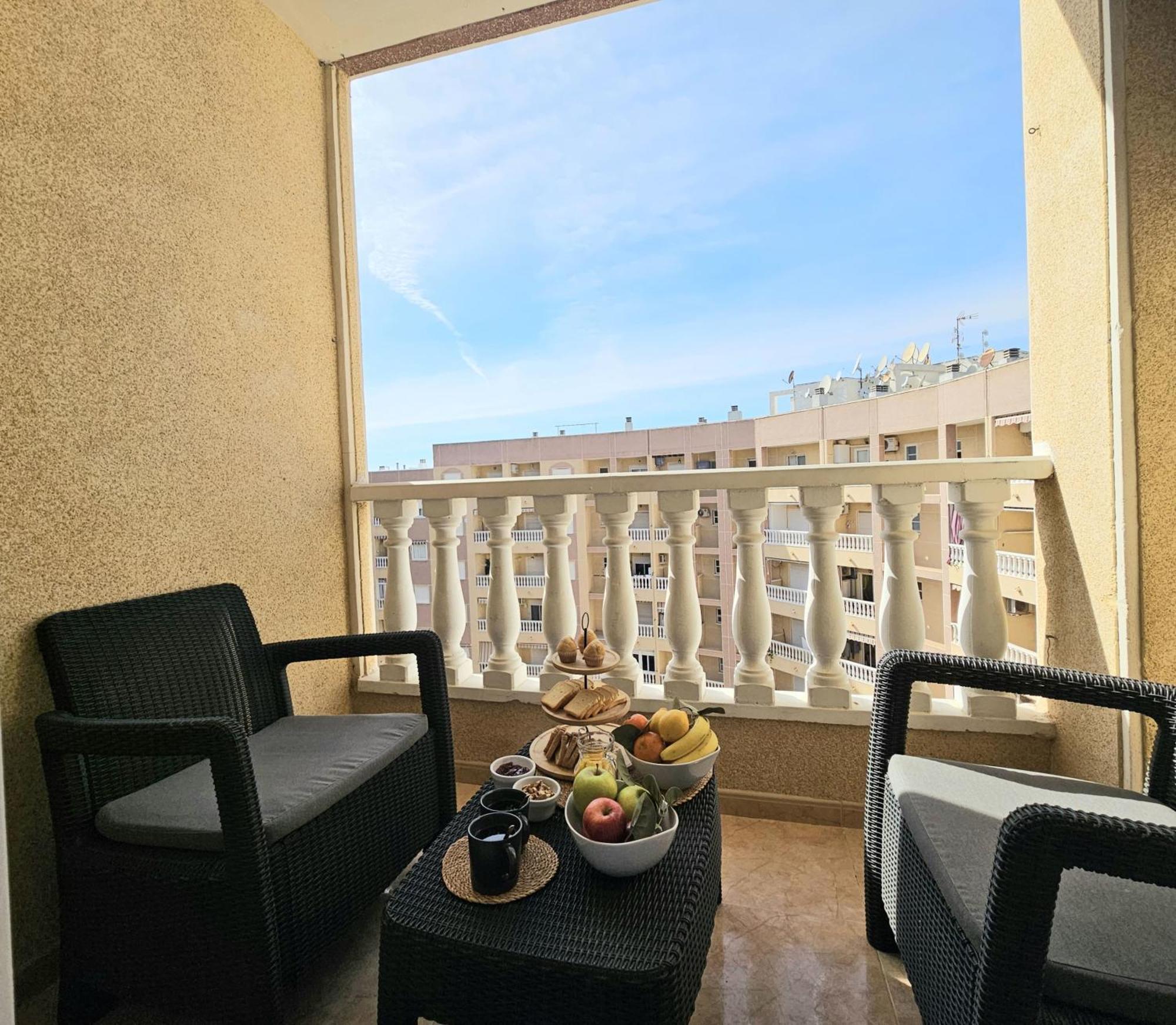 Apartamento Con Piscina, Parque Las Naciones, 또레비에하 외부 사진